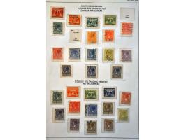 collectie 1852-1984 gestempeld met betere ex. w.b. 49 (2x), 104, 105, 130-131 (2x), LP12-13, Back of the Book etc. in 2 Impor