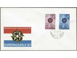 fdc E84a Europa zegels 20 en 45 cent op onbeschreven proefdruk envelop met rood/witte/blauwe achtergrond i.p.v. blauwgrijs (m